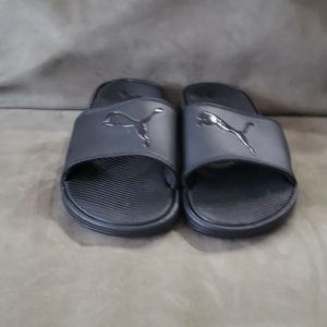 Kid's Puma slides
